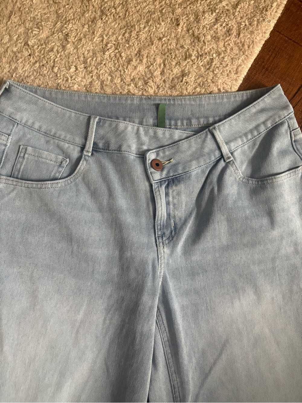 HALARA Flex Women’s Sz M wide leg low rise asymmetric stretch jeans pockets - Picture 4 of 8